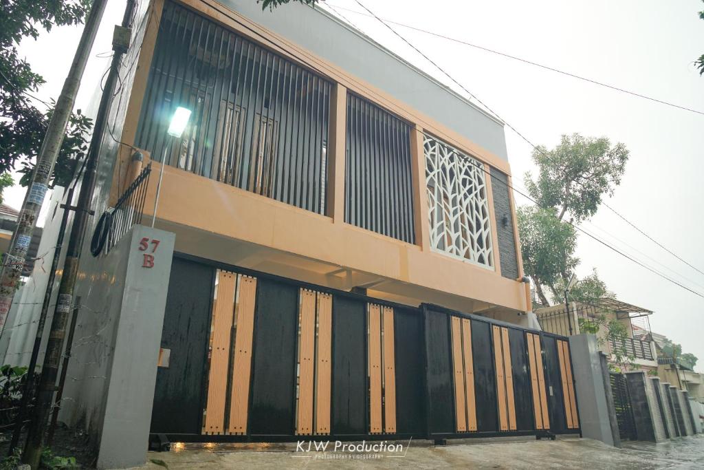 Homestay Jogja Dekat Kaliurang di MStay Guest House Bisa 6 Orang
